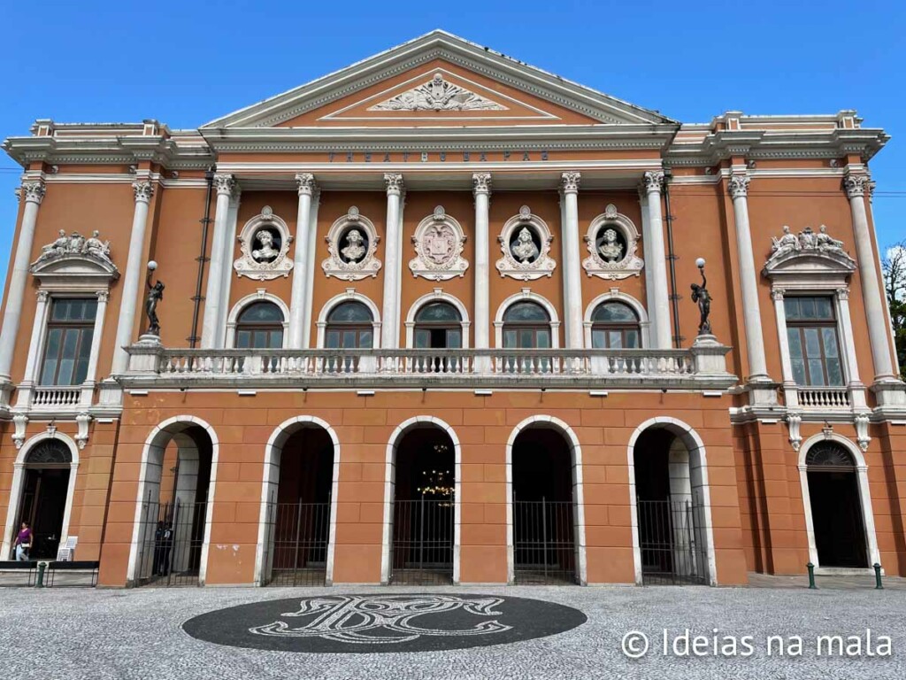 como é visitar o Teatro da Paz em Belém