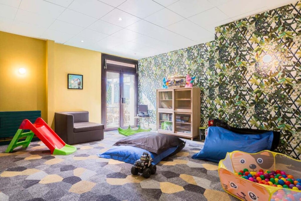 hotel bom custo beneficio perto da disney paris