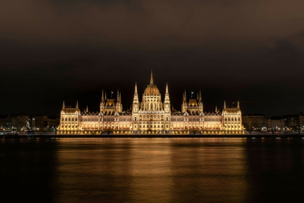 Parlamento Húgaro a noite em budapeste