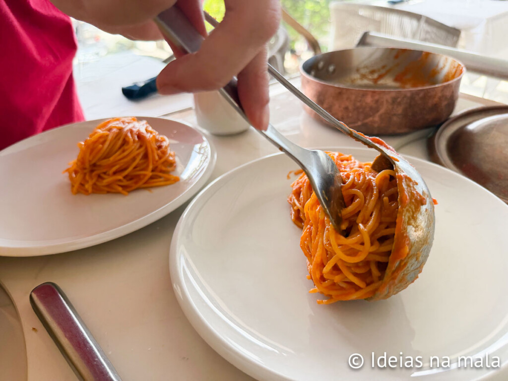 Azzurro em onde comer eme em Aruba