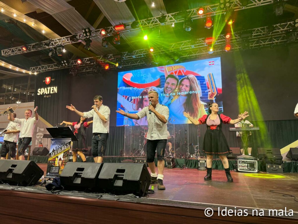 vale a pena ir na Oktoberfest Blumenau com crianças?