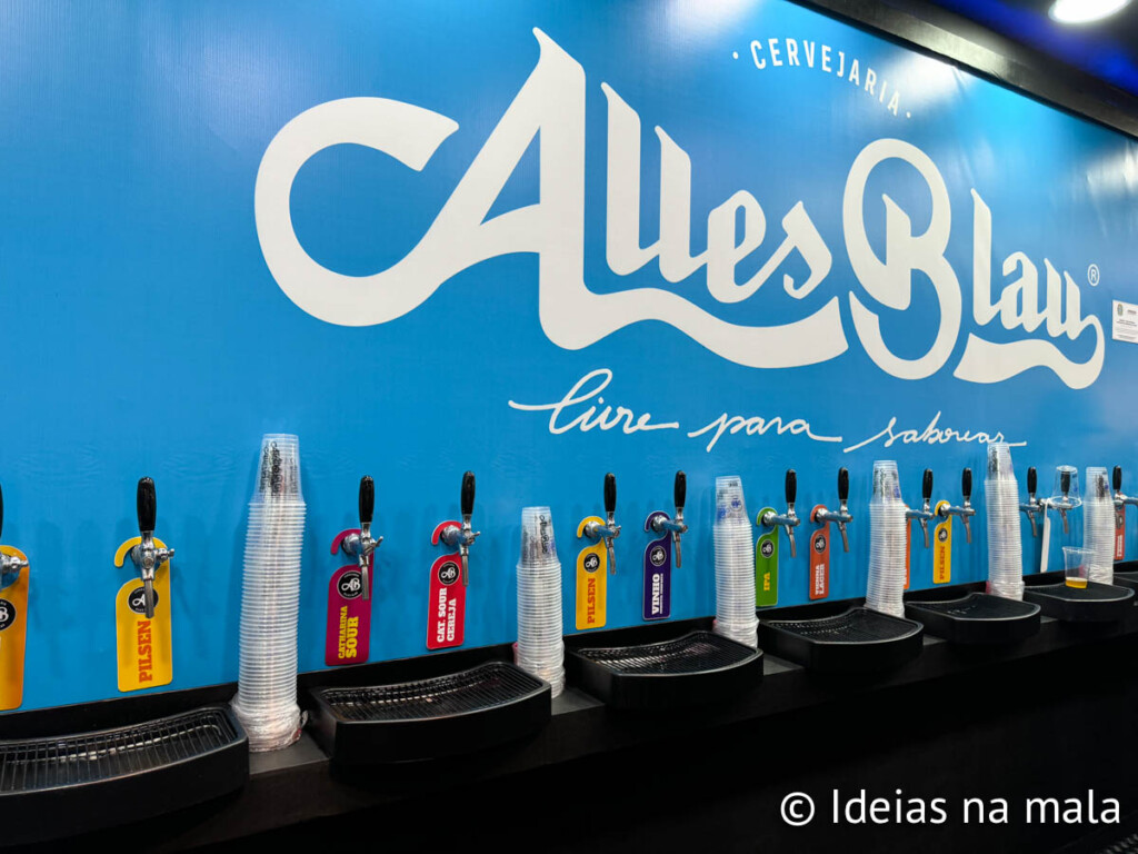 como é a Oktoberfest Blumenau
