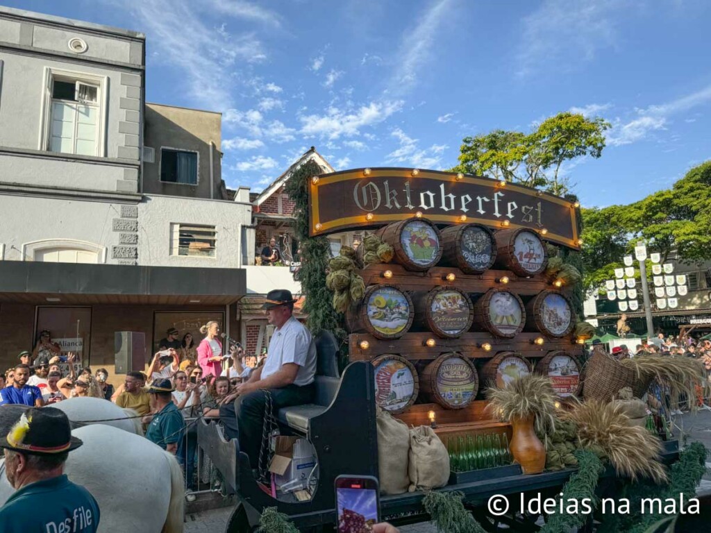 Oktoberfest Blumenau com crianças