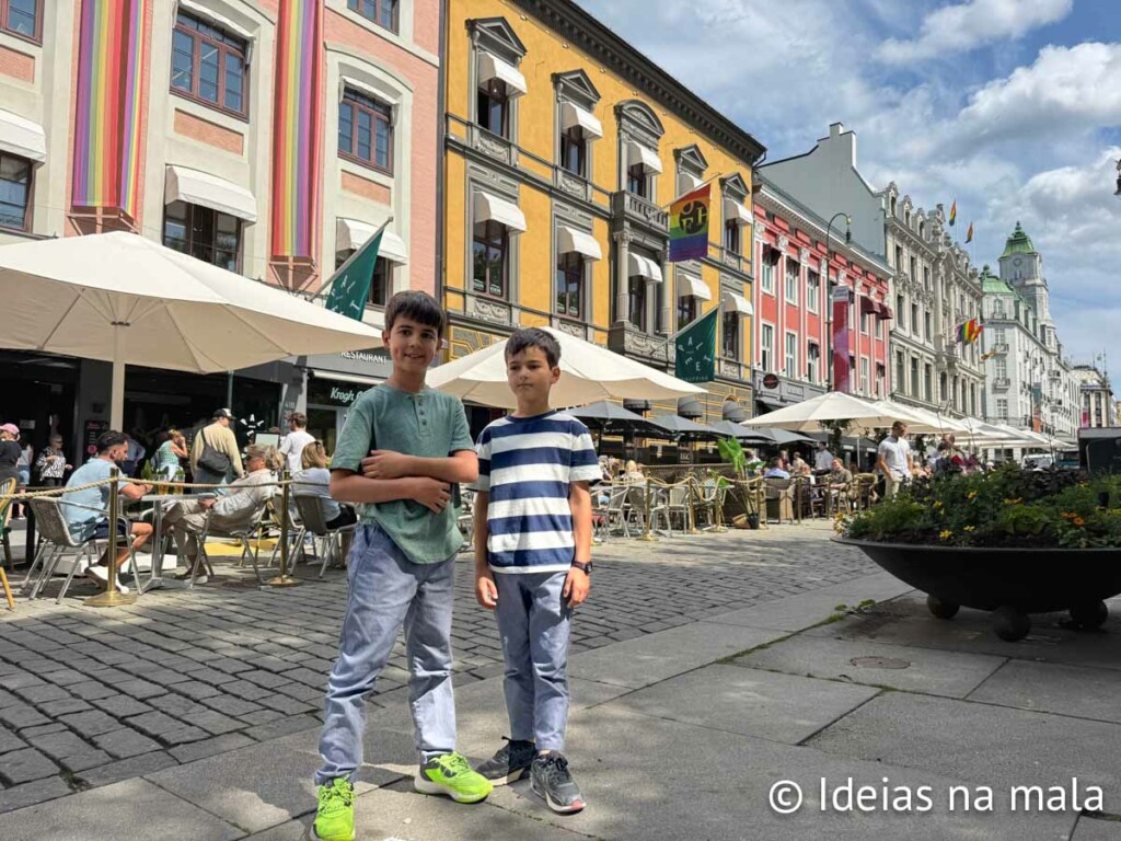 Passeio pela Karl Johans gate em Roteiro de Oslo