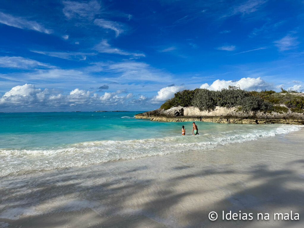 Forbes Hill Beach em Exuma nas Bahamas