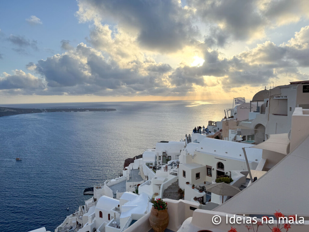 como é o Pôr do sol em Oia