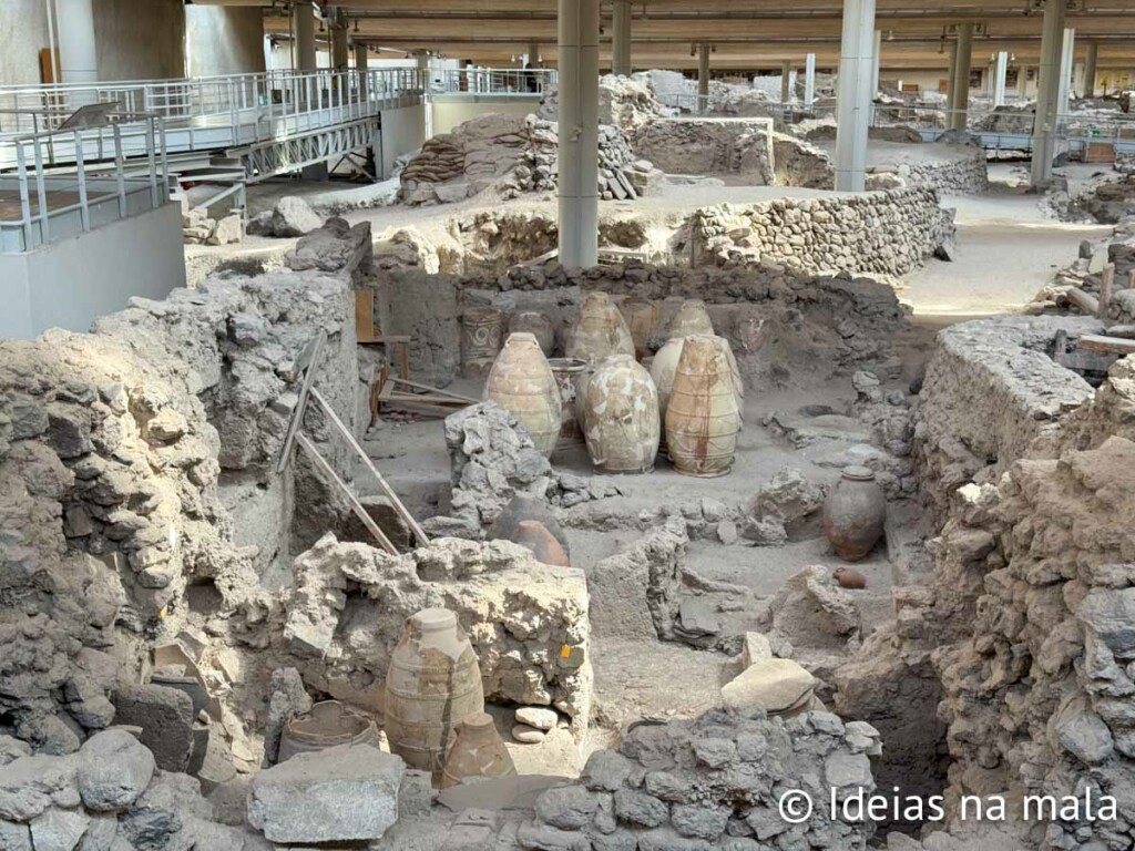 vale a pena ir no sítio arqueológico de Akrotiri?