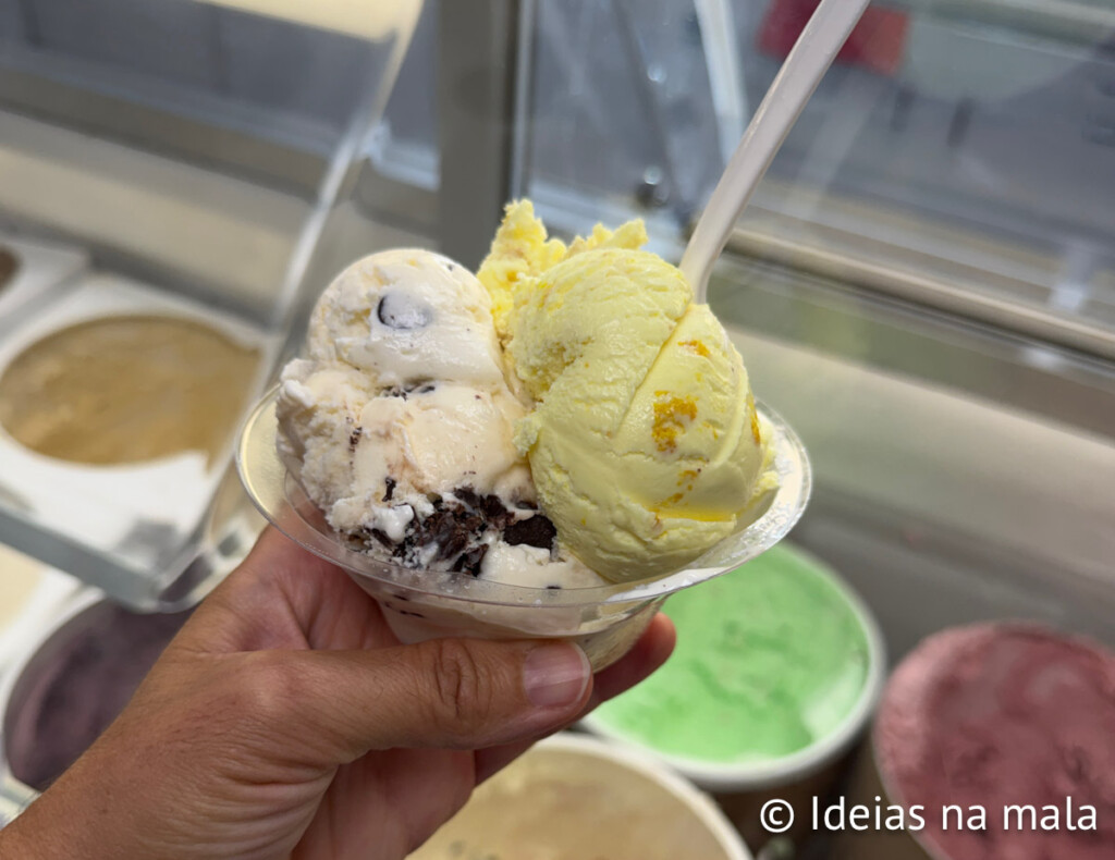 Sorvete de uma bola da Gilbert Dairy em Marquette 